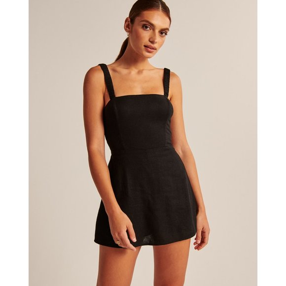 Abercrombie & Fitch Dresses & Skirts - Abercrombie Scrunchie Strap Skort Dress